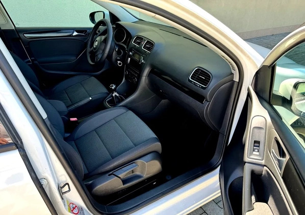 Volkswagen Golf cena 25900 przebieg: 127000, rok produkcji 2012 z Biała małe 667